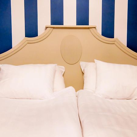 Park Hotel Linkoeping Fawlty Towers 외부 사진