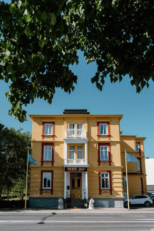 Park Hotel Linkoeping Fawlty Towers 외부 사진